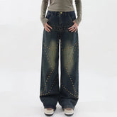 Braune Jeans mit Sternnieten